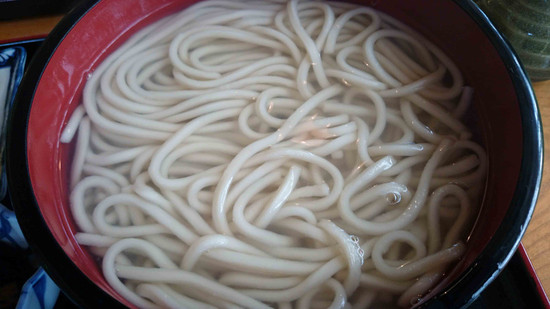 小田のかじか亭、たらいうどん。