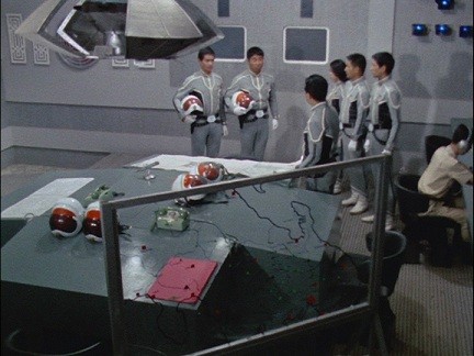 ウルトラセブン第３話 湖のひみつ りんごのブログ園