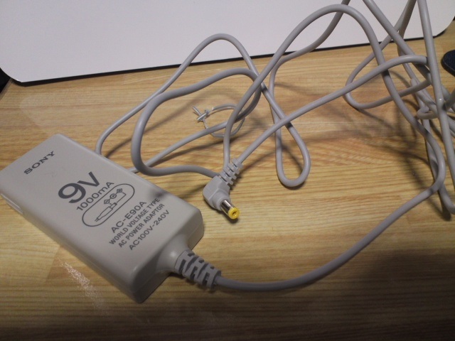 PCエンジンDUO－RのACアダプタ代用品(・｀ω・´) : りんご