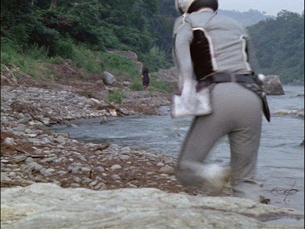 ウルトラセブン第３話 湖のひみつ りんごのブログ園