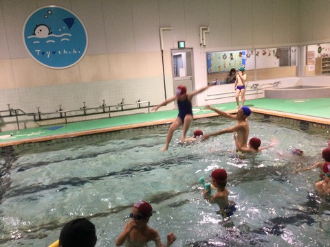 40FAD79E-EF01-4A7D-8637-70D216FCDFA7