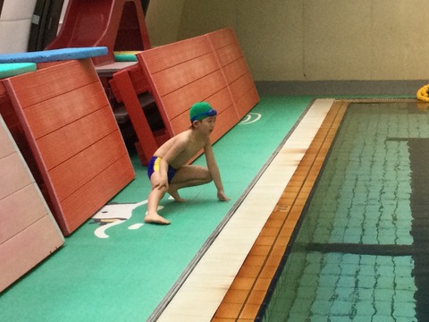 6BD70B15-6B13-42FF-9F7F-559D33B7D676