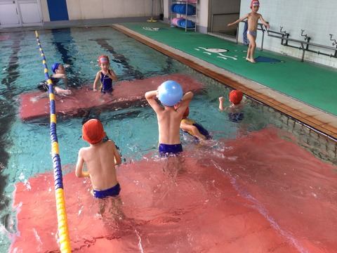 06D3C93D-2844-4463-9760-D759F62A23D8