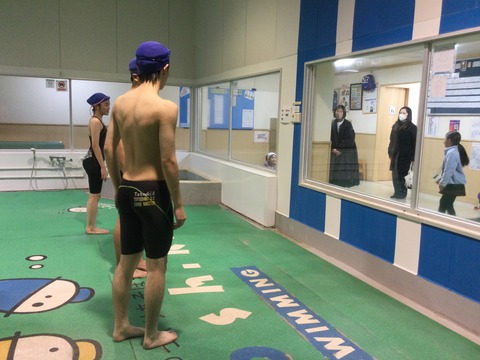 40B4B91D-1CEE-46C4-BC13-EFC2DD5D9891