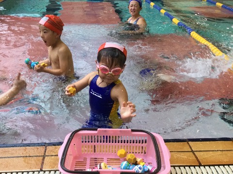 8F33A9F6-C280-433A-9E80-0285D423479E