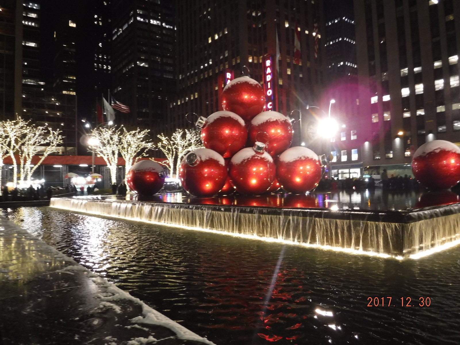 ロックフェラーセンタービル クリスマスツリーとリンク Toyotaboxyのblog