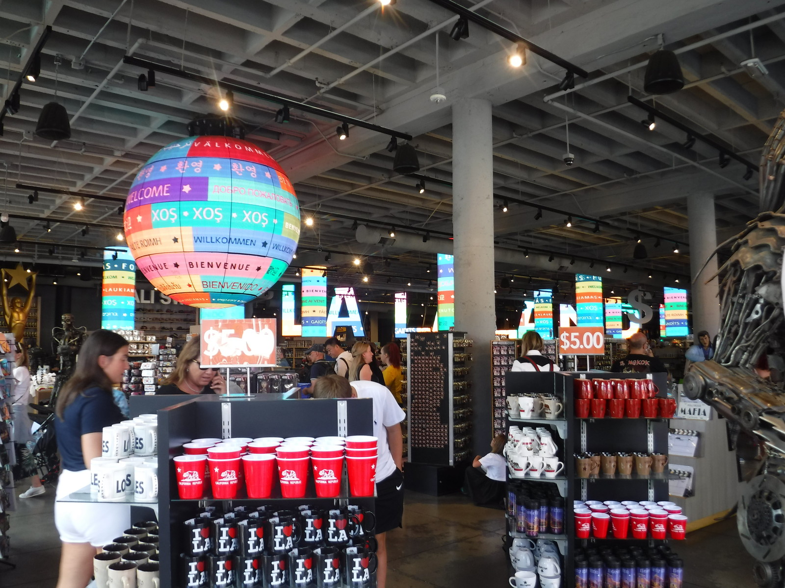 La La Land Hollywoodのお土産屋さん Toyotaboxyのblog La La Land Hollywoodのお土産屋さん Toyotaboxyのblog