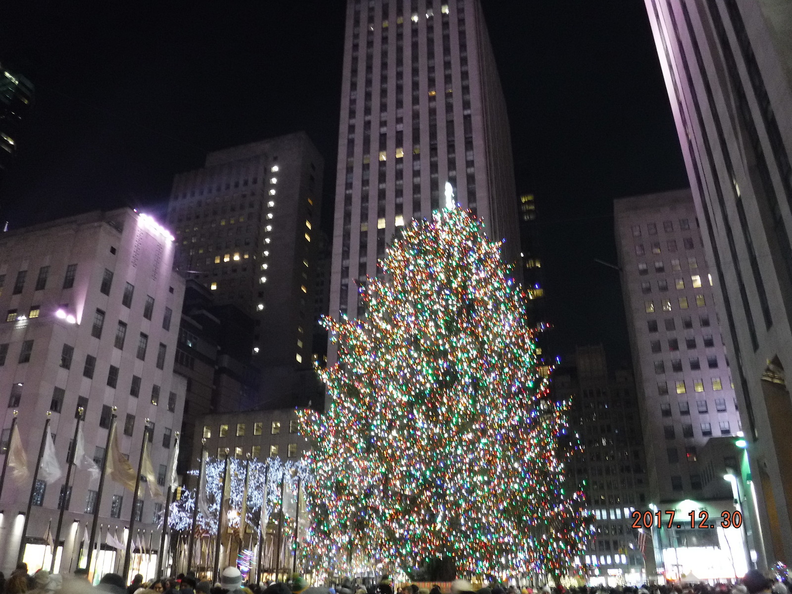 ロックフェラーセンタービル クリスマスツリーとリンク Toyotaboxyのblog