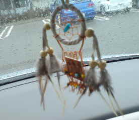 ドリームキャッチャーを車につけました 華より団子