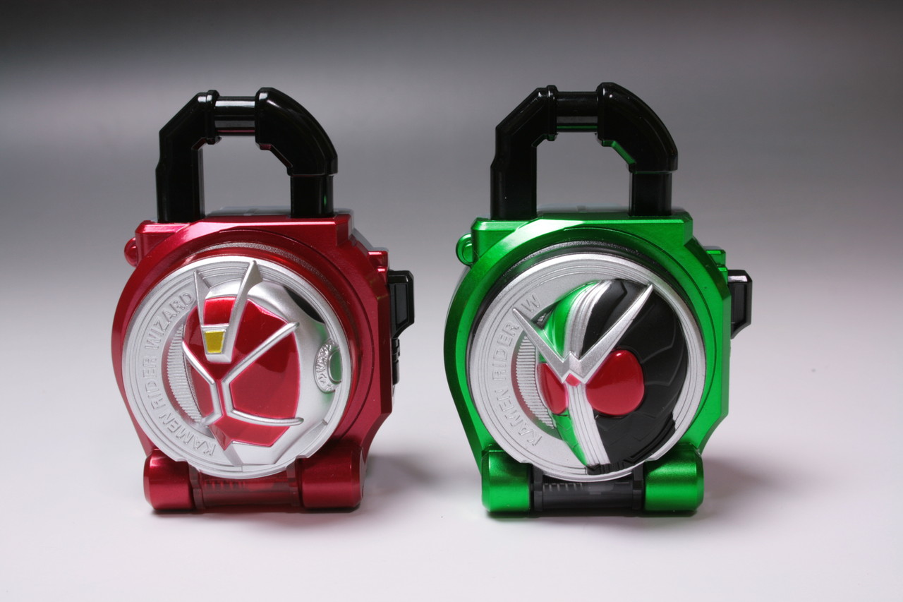 仮面ライダー鎧武 (ガイム) DXウィザード&W (ダブル) ロックシード