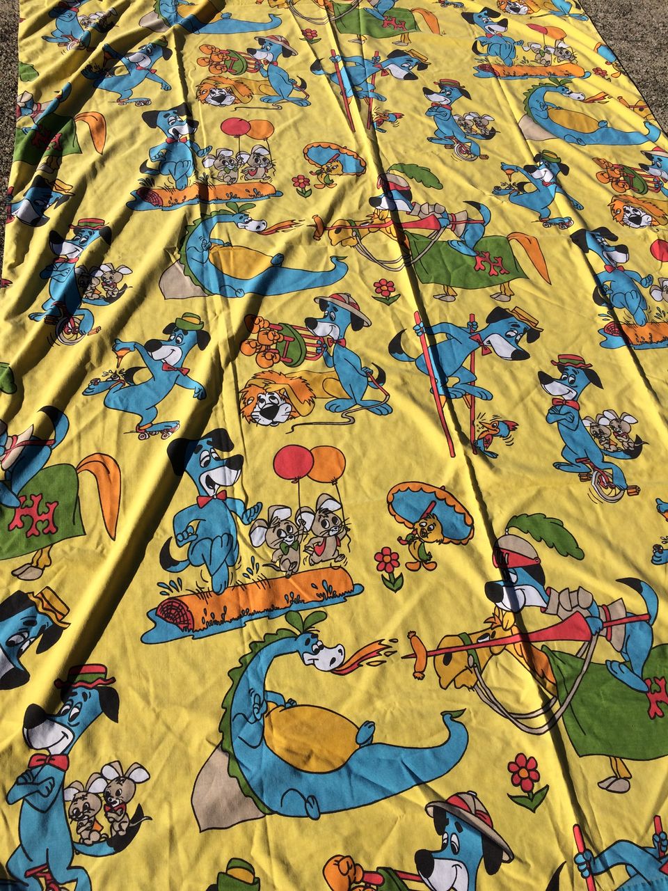 ヴィンテージシーツ　ヨギベア　ハックルベリー Yogi Bear Flat Sheet ヨギベア ビンテージ フラットシーツ