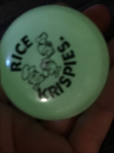 Vintage Kellogg's Rice Krispies Glow Yo-Yo (18)