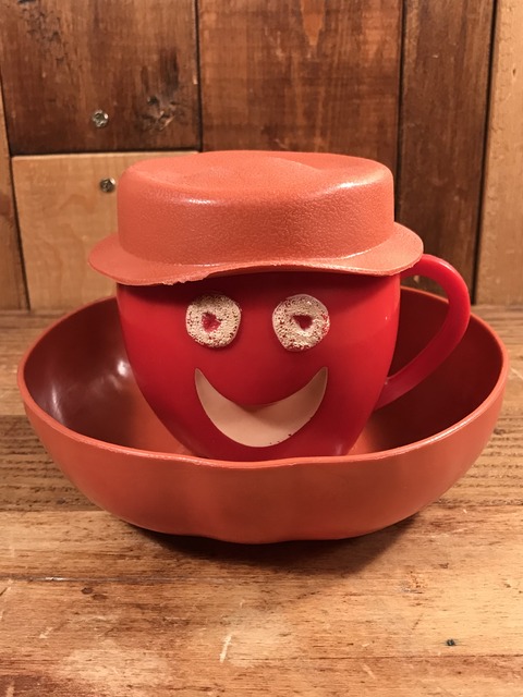 Vintage Kellogg “Apple Jacks” Plastic Cereal Bowl & Mug (6)