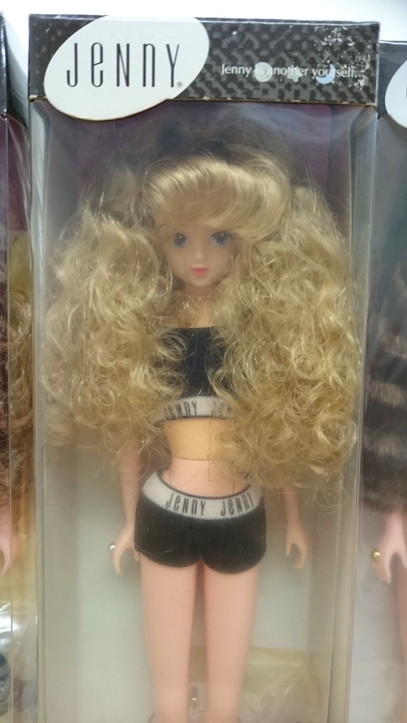 ジェニー フレンドドール リミテッドエディション お買取りさせて頂き  