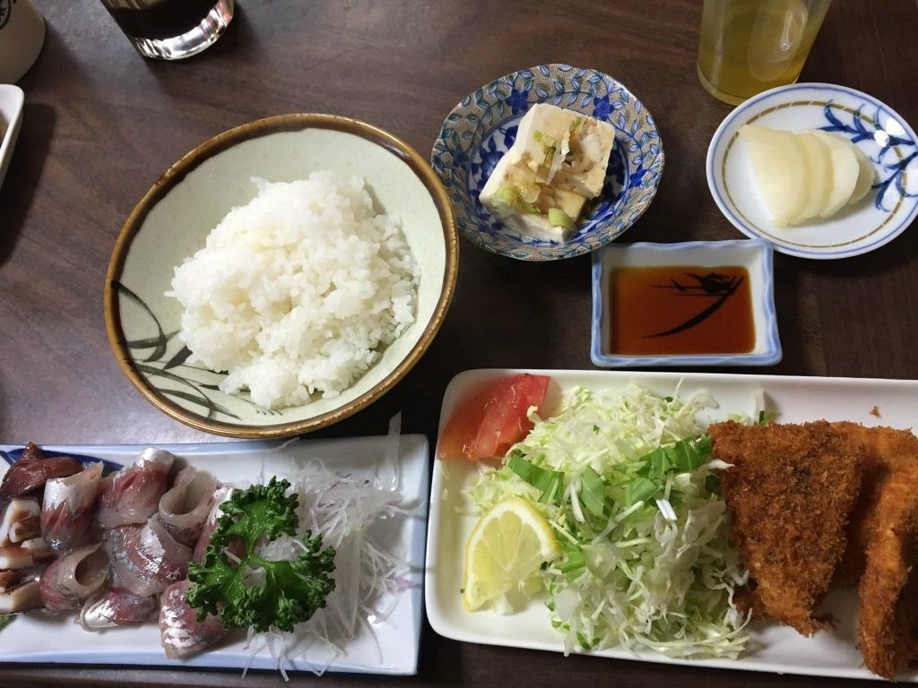 千葉県富津市にある行列のできる店 さすけ食堂に行ってきました あじ 刺身 あじフライ 定食オススメ ランチ とあるバイヤーの全国食べ歩き日記 千葉県富津市にある行列のできる店 さすけ食堂に行ってきました あじ 刺身 あじフライ 定食オススメ ランチ とあるバイヤーの全国食べ歩き日記