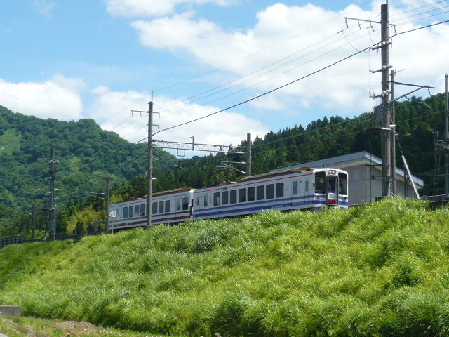 虫川大杉駅