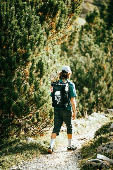 ノースフェイスってダサいんか????