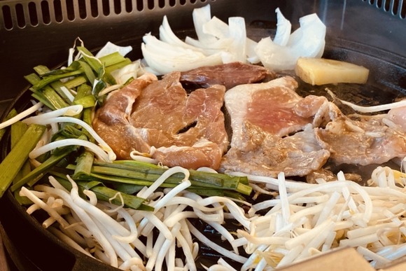 【悲報】俺、結局フルサイズのジンギスカン鍋を購入してしまう・・・