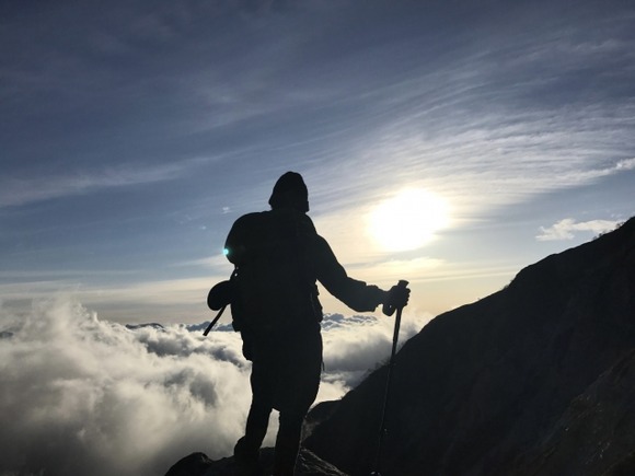 なんで足が遅い奴らは「速い奴は急いでる」って思い込んでんのかね？