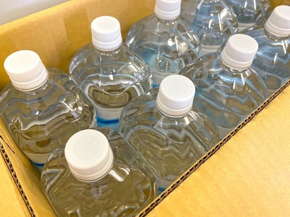 ワイ、地震に怯えた嫁が水とか大量に買ってきたことで喧嘩したが論破される