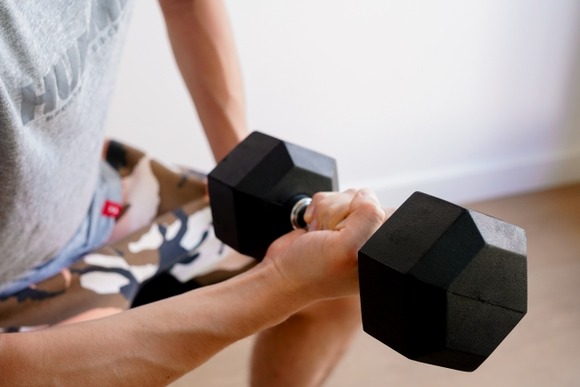 スポーツのために筋トレする→わかる　スポーツしないのに筋トレだけしてる→？？？？？