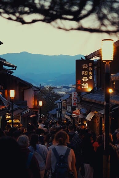 中国人観光客のマナーが悪いって本当なの?