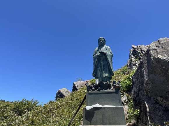 ワイが今年登った山で撮った画像を貼るから何処の山か当ててみて