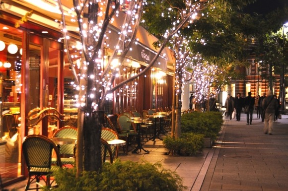 夜の冬ってなんかワクワクするよな