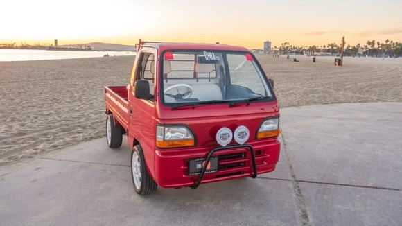 日本の軽トラ、米国でブーム！幅広い層に人気の理由は