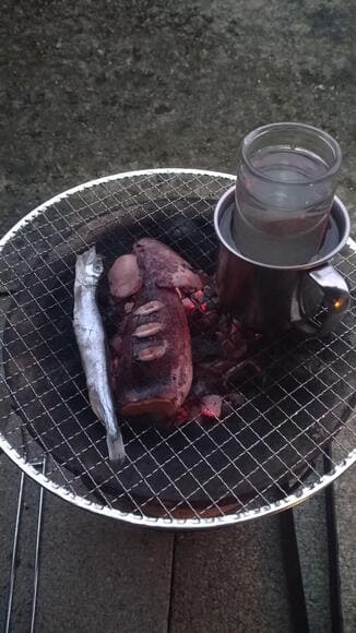 【画像】七輪焼き始めるでー！