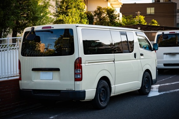日産のキャラバンもハイエースも似たようなもんだろ？