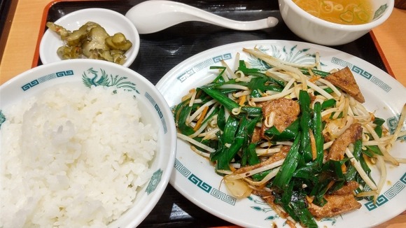 【画像】お前らこういう定食屋に来たらなに頼む？