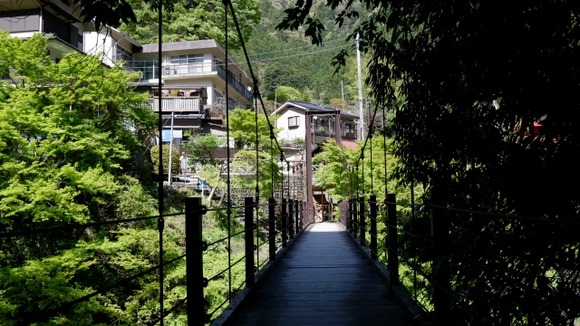 本仁田山の西、平石山って本仁田山から尾根伝いの往復がスタンダード？