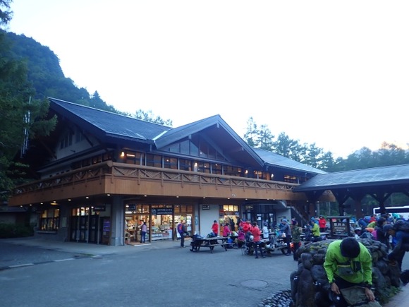 【疑問】登山みたいな単純作業を趣味にしてる人って何が楽しくてやってるの？