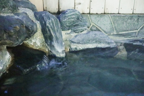 一人旅先の混浴行ってくるわ！