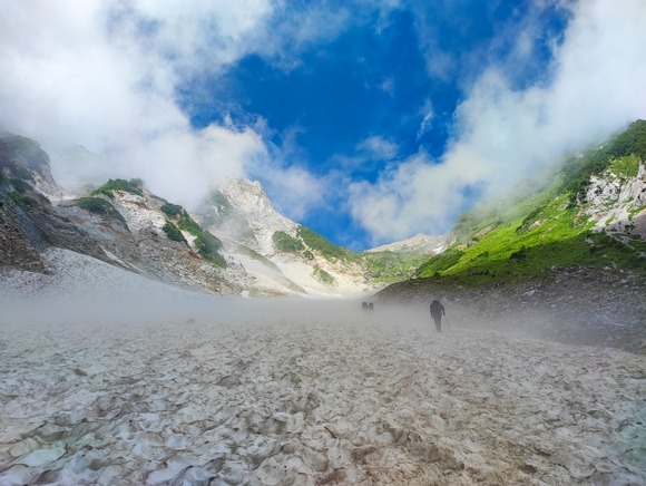 最近の道具は軽量コンパクトになったのでザックは20Lでも余裕