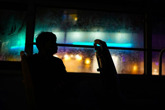 夜行バス「車内にトイレはありません」