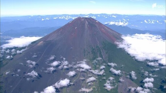 海抜0メートルから富士山頂登山に挑戦の千葉県の男子大学生、下山中に体調崩し県警が救助