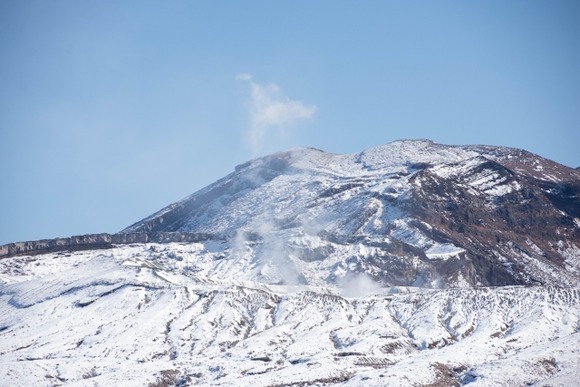 【阿蘇山】噴火警戒レベルを２に引き上げ…火山ガスの放出量増加など活動活発に