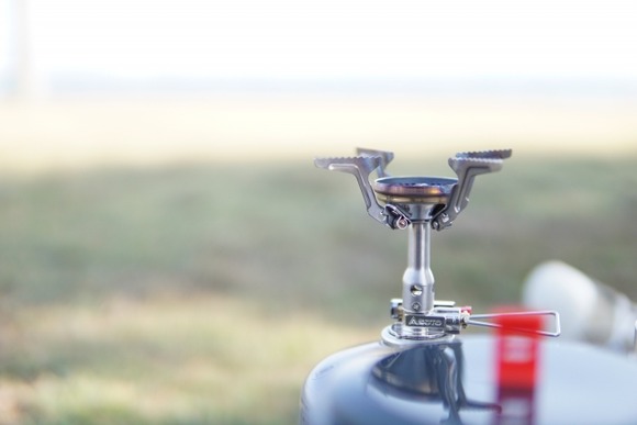 松田翔太が空港でトラブル…ガソリンバーナー持ち込みで係員と押し問答