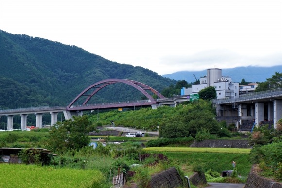 山梨県都留市に行ってきたんやが都留J民おるか？