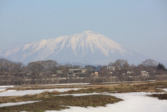 【悲報】山ガールさん、岩手山で滑落…その後死亡