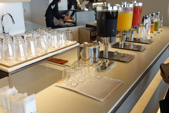 【画像】地方出張ワイ、580円の朝食ビュッフェをペロリ