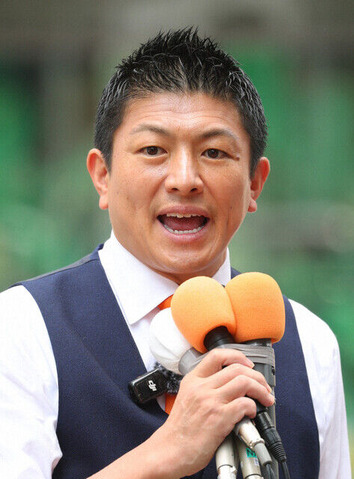毎日新聞「街頭演説の「日本人ファースト」について外国人観光客から戸惑いの声が聞かれた」