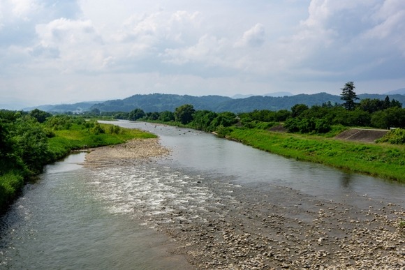 Q「岐阜県内の河川で安全に泳げるところはありますか」A「ねーよ、自然なめんな」