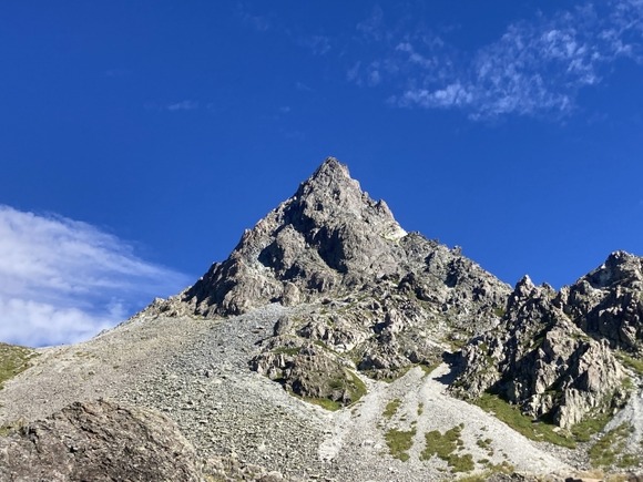 今の槍ってヘルメット無しだと注意されたり晒されるムードなの？