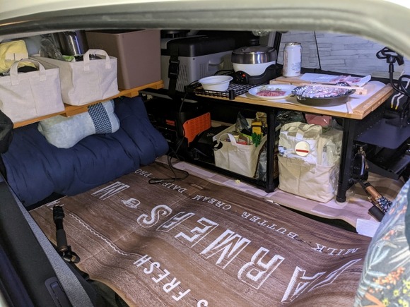 【画像】車中泊してるけど、おせち食うｗｗｗｗｗｗｗｗ