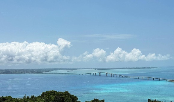 【沖縄】宮古島“観光バブル”の代償──倍増した家賃、住めなくなる地元民……変わりゆく現実　ワンルームアパートの家賃は月9万円超え