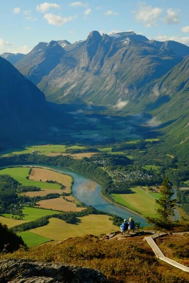 マウンテンクルーザー400と600で迷ってます