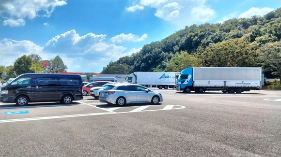 高速道路サービスエリア（SA）の有料化を検討！一定時間利用で